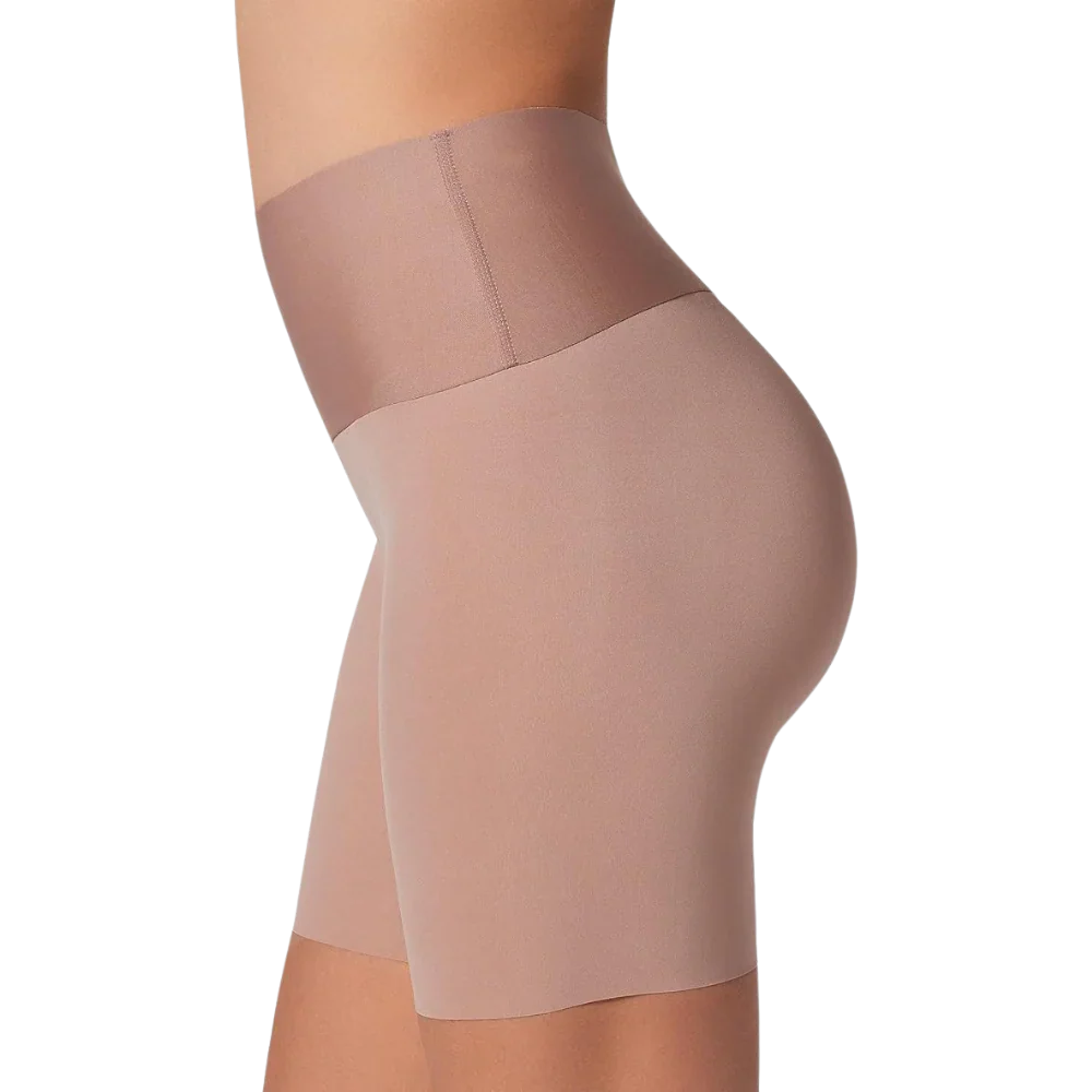 Compra 1 Faja  Short invisible moldeador invisible y llévate 1 top deportivo negro exclusivo de BlomLane™